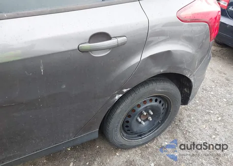 2012 Ford Focus Se z USA, uszkodzony, nr VIN 1FAHP3K25CL230348